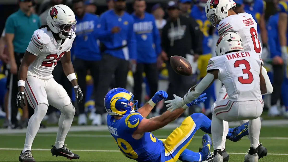 Los Angeles Rams pierd 18-16 în fața Cardinals, subliniind disparitatea sezonului
