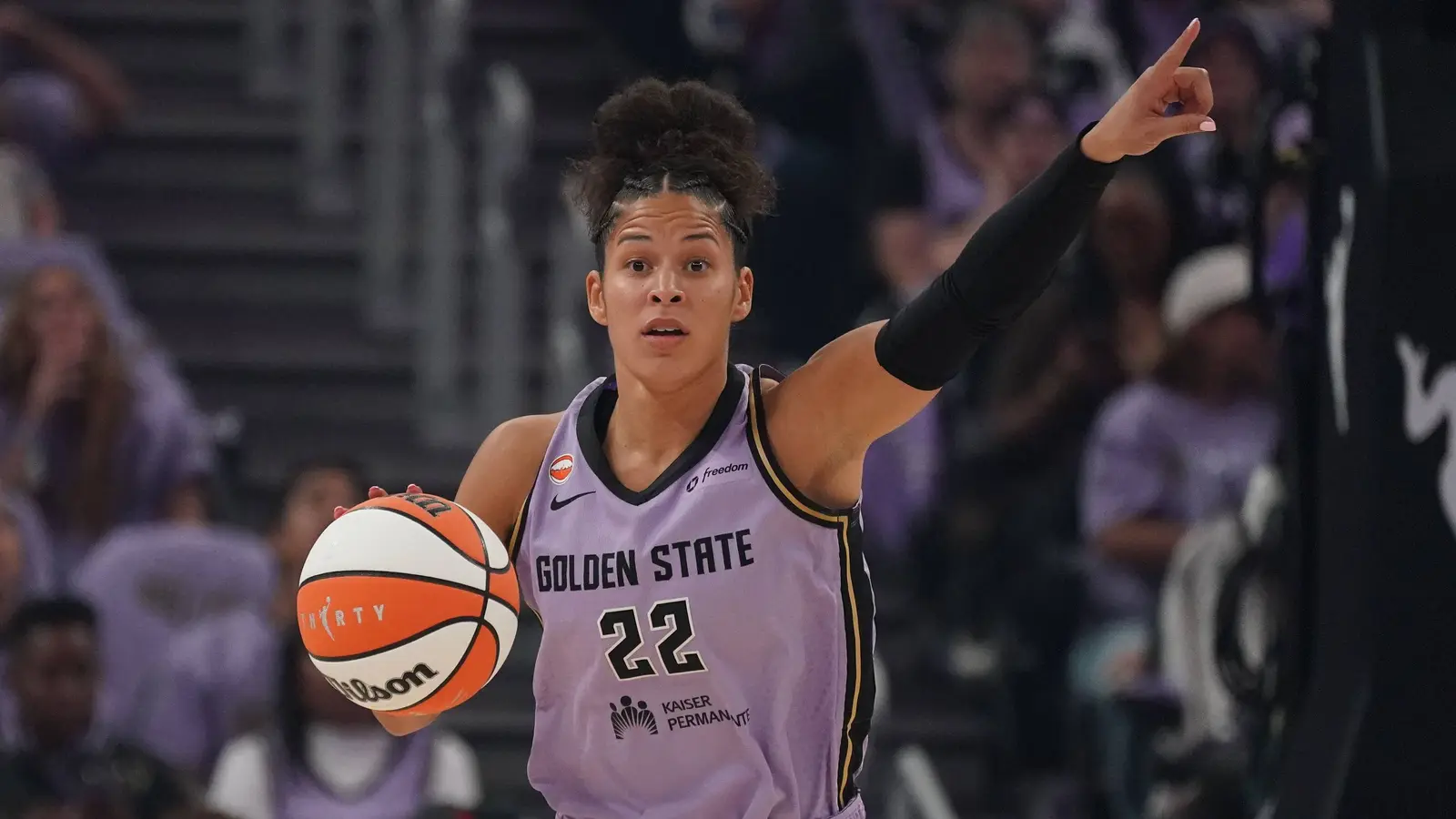 Două jucătoare acuzate pentru înfrângerea din Finalul WNBA