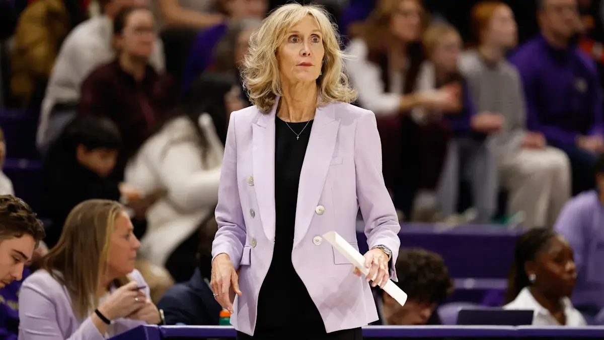 Washington Huskies confirmă eligibilitatea NCAA pentru garda ungheră Petra Toman
